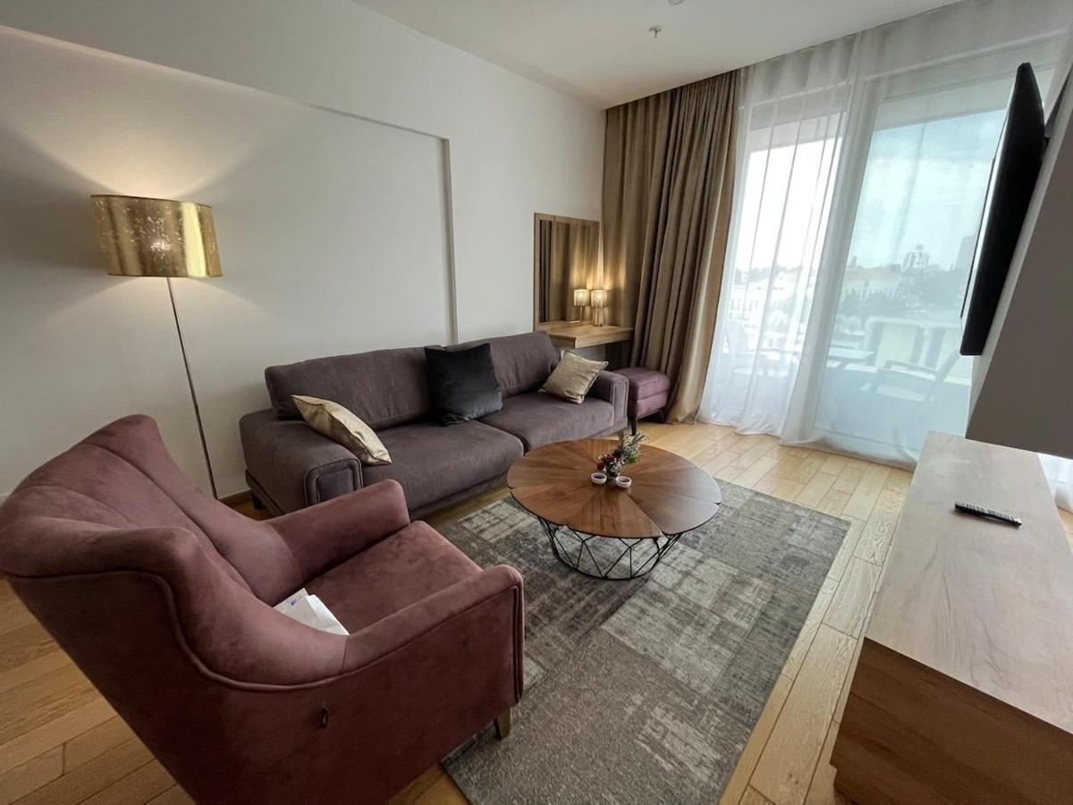 Apartments Lux ブドヴァ エクステリア 写真